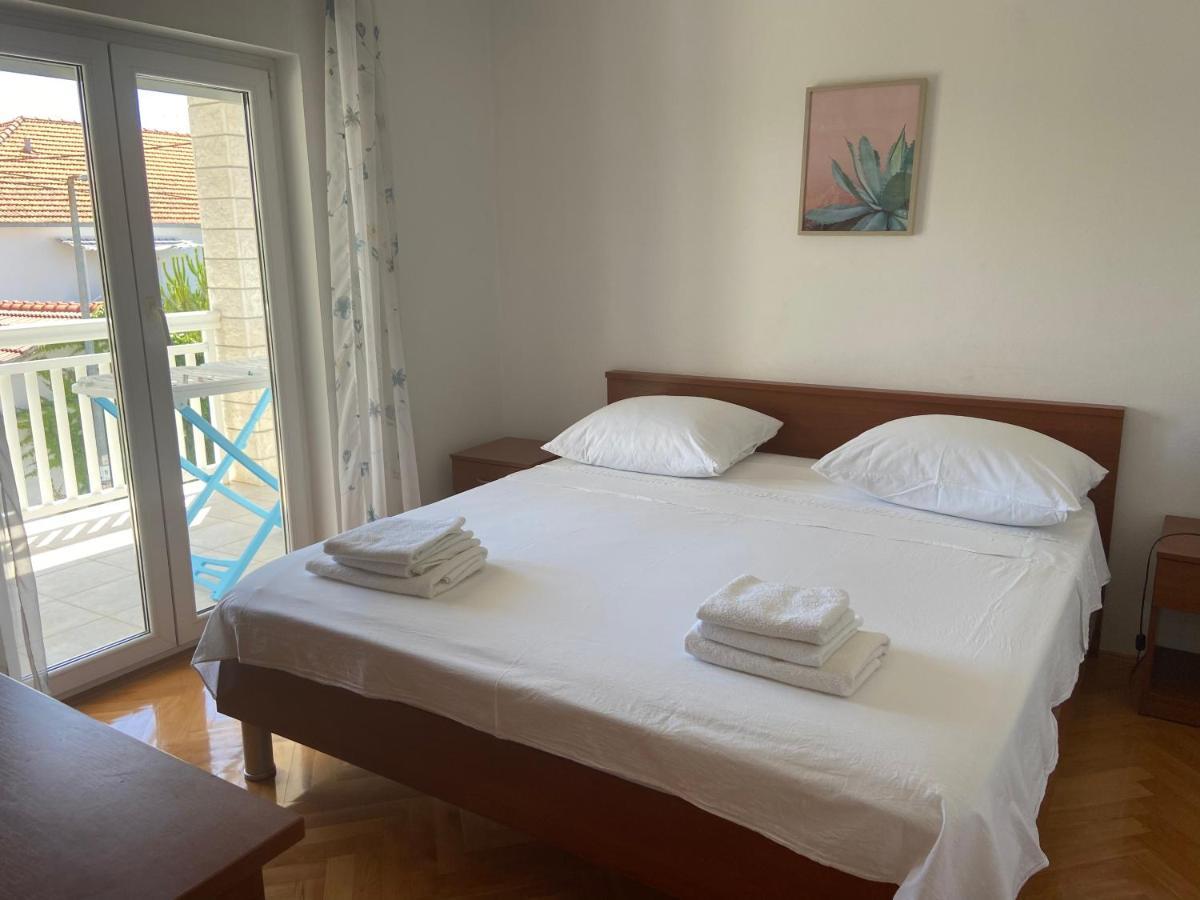 House Mare Apartment Trogir Exterior photo